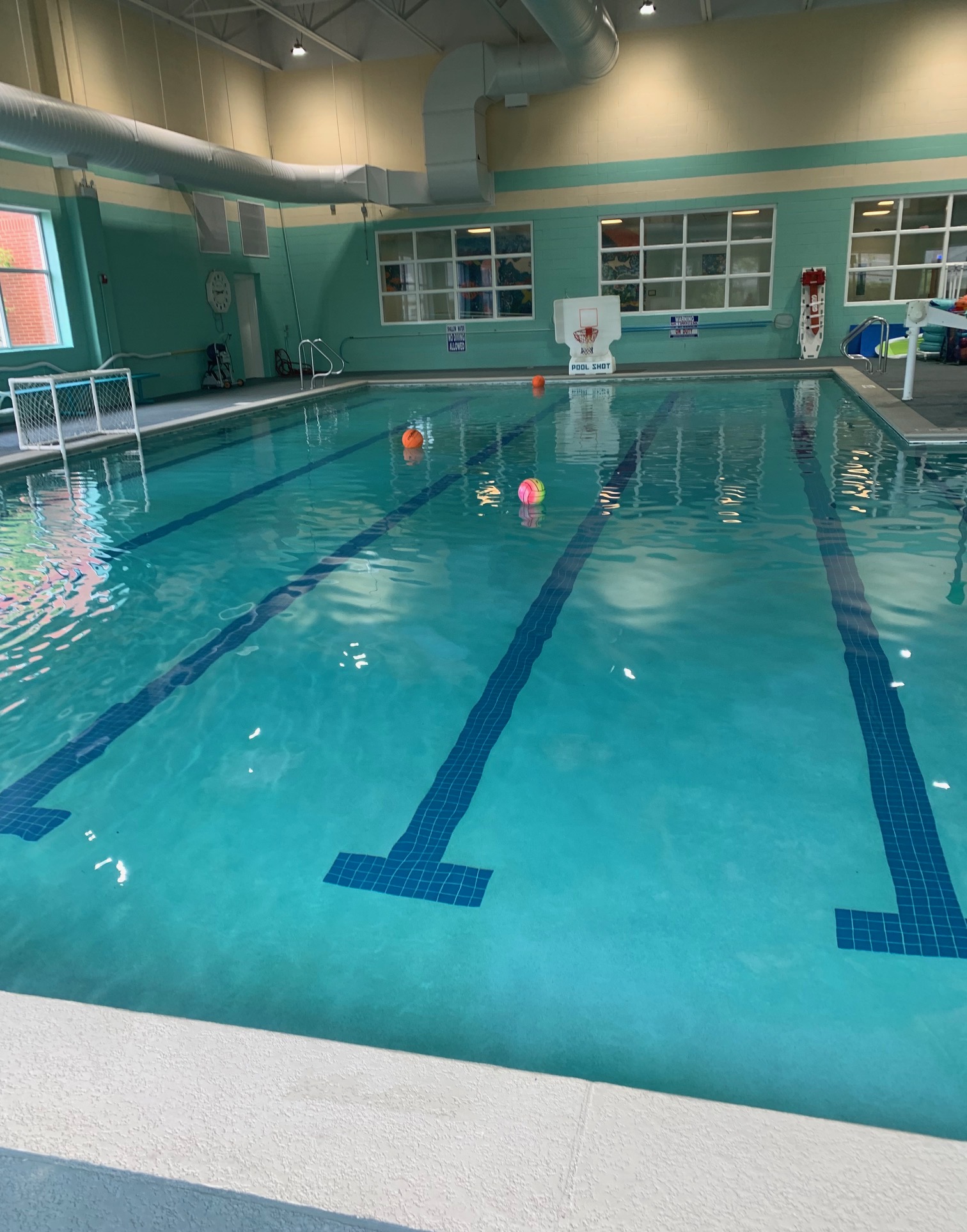 MisMoorePool2sm
